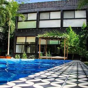 urban-bacalar-boutique-hotel.quintano-roohotels.com/